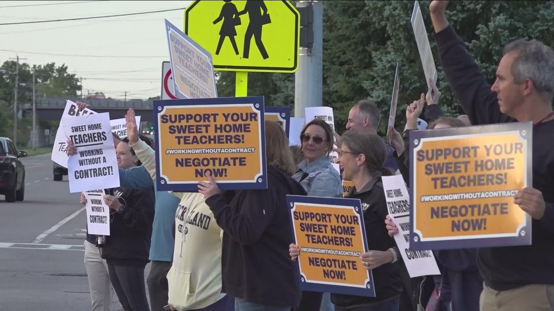 Sweet Home school district teachers held a protest as they continue to work without a contract