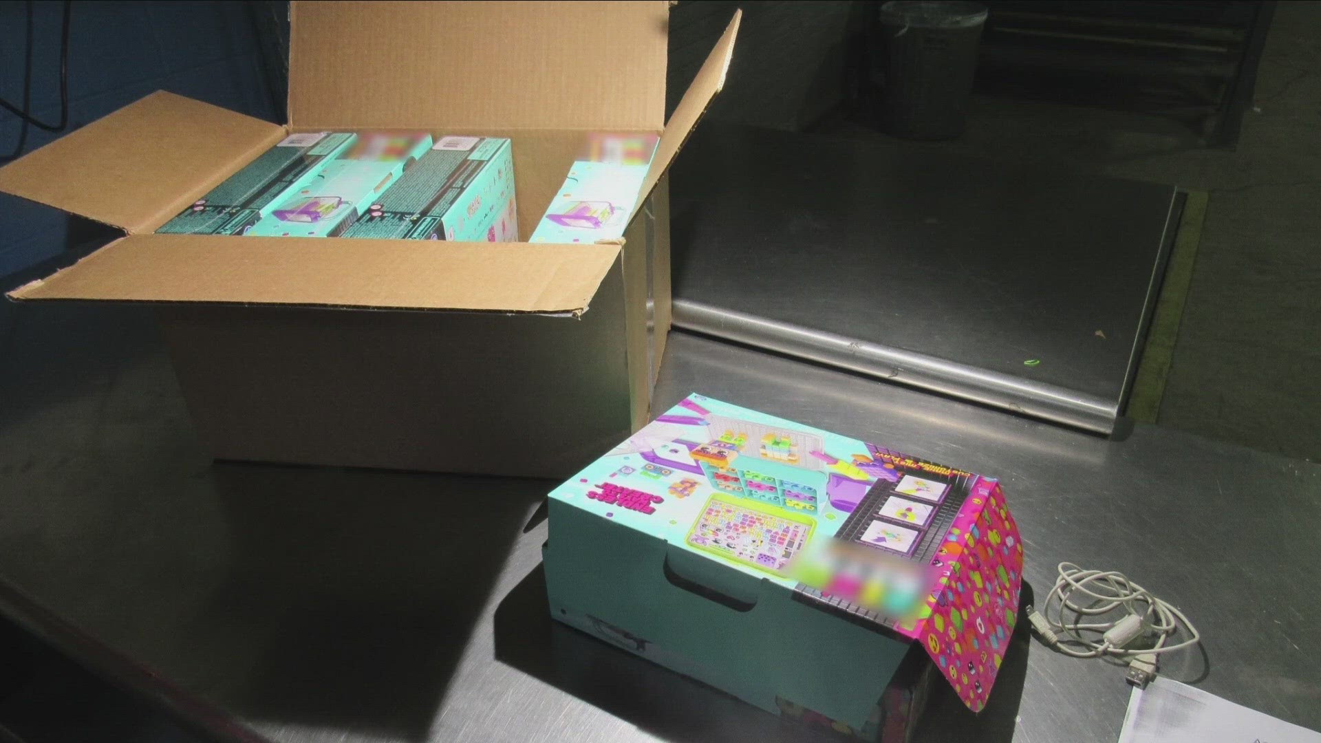 Canadian Border Patrol seize 11 lbs of marijuana in toy boxes