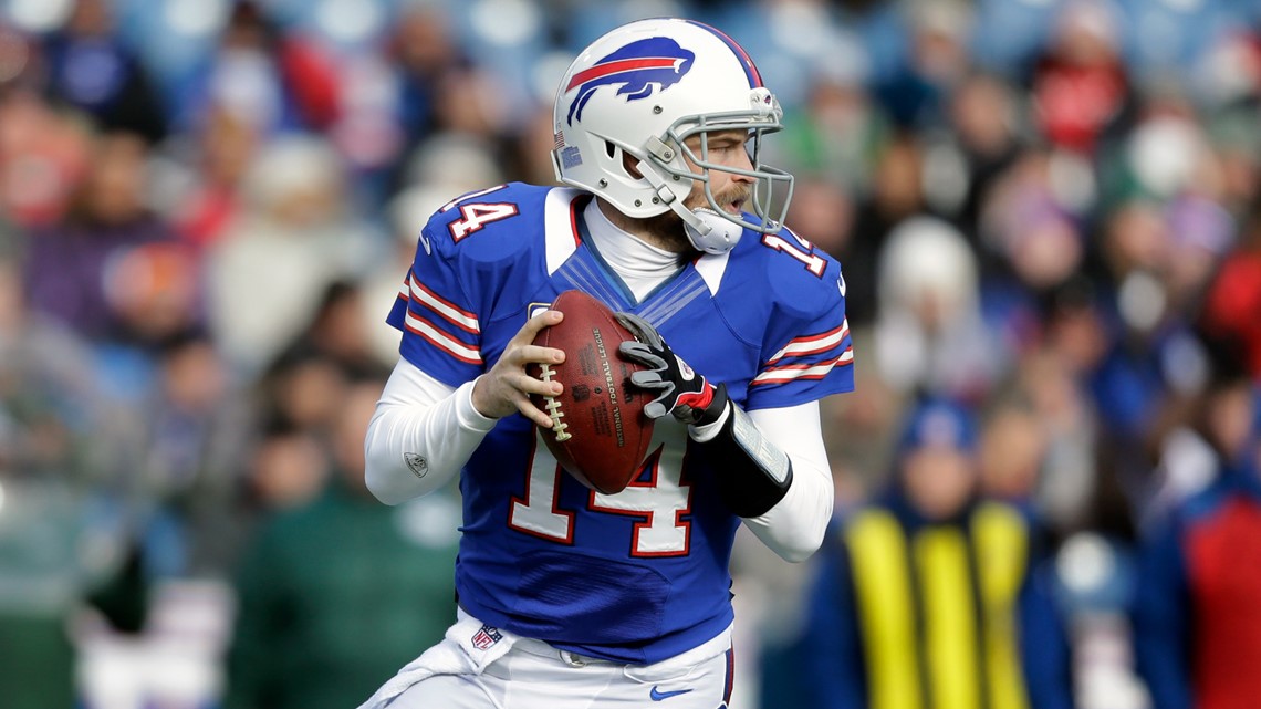 Ryan Fitzpatrick of the Buffalo Bills throws a pass against the New York  Jets at MetLife Stadium on Sunday, November 27 2011, in East Rutherford,  New Jersey. (Photo by Jim McIsaac/Newsday/MCT/Sipa USA