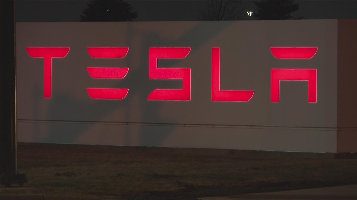 Tesla Workers United seeks NLRB help - Vimarsana News