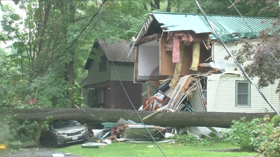 1 person dead, 1 injured after tree falls onto house | wgrz.com