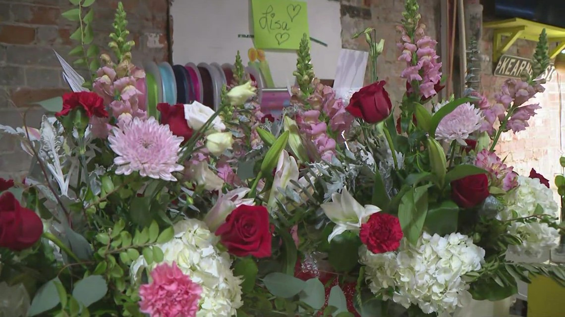 Maureen's Flower Market ready for the Valentine's Day rush - Vimarsana News