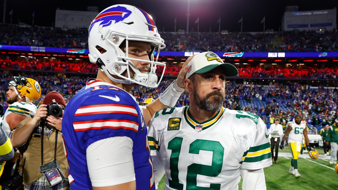 Jets agree on deal to acquire Aaron Rodgers, AP source says