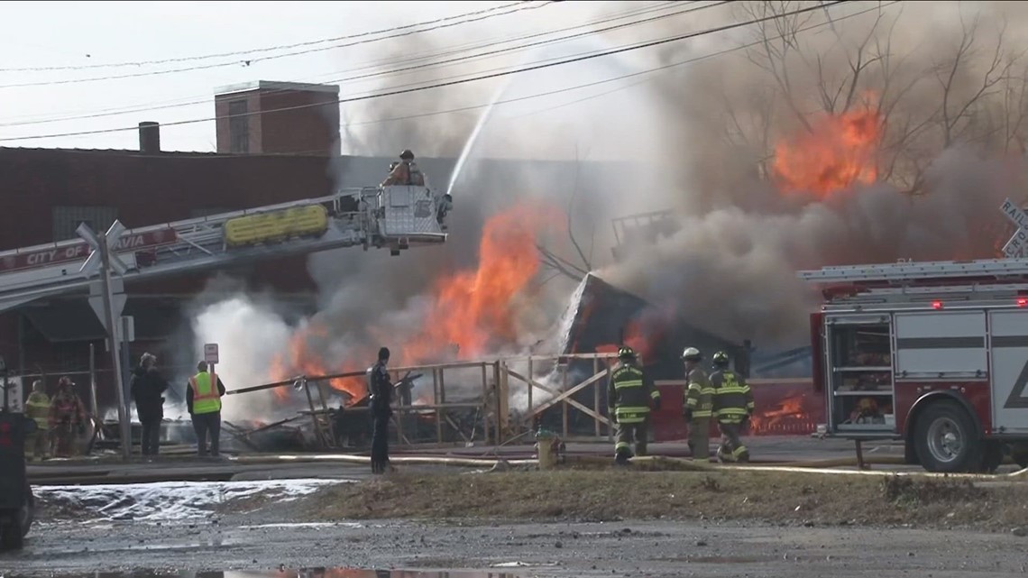 Batavia building collapses in fire - Vimarsana News