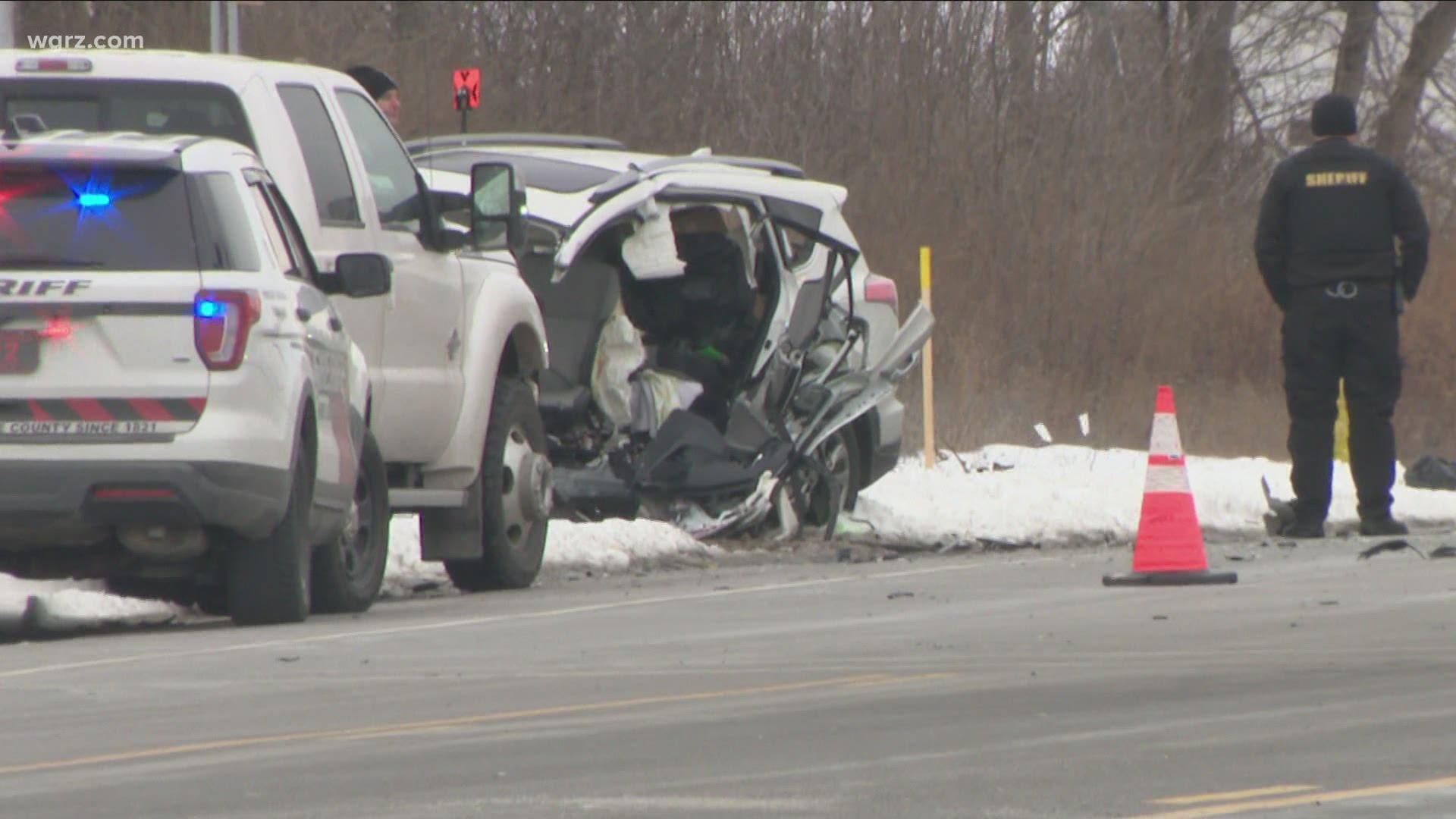 Crash Closes Main Street In Clarence | wgrz.com