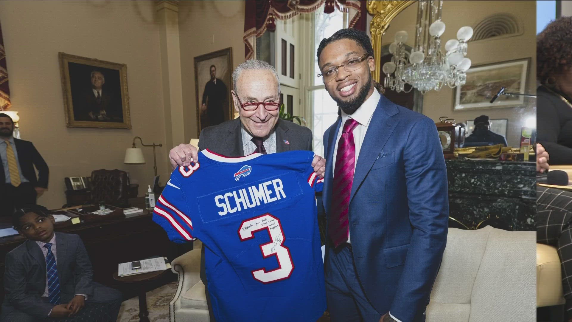 Damar Hamlin joined Senator Chuck Schumer on Capitol Hill