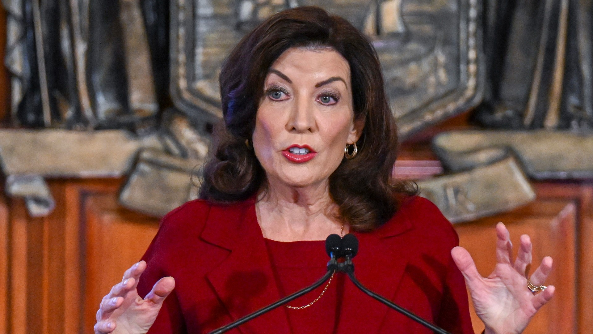 Gov. Hochul Vetoes Bill That Would Ban Noncompete Agreements In New ...