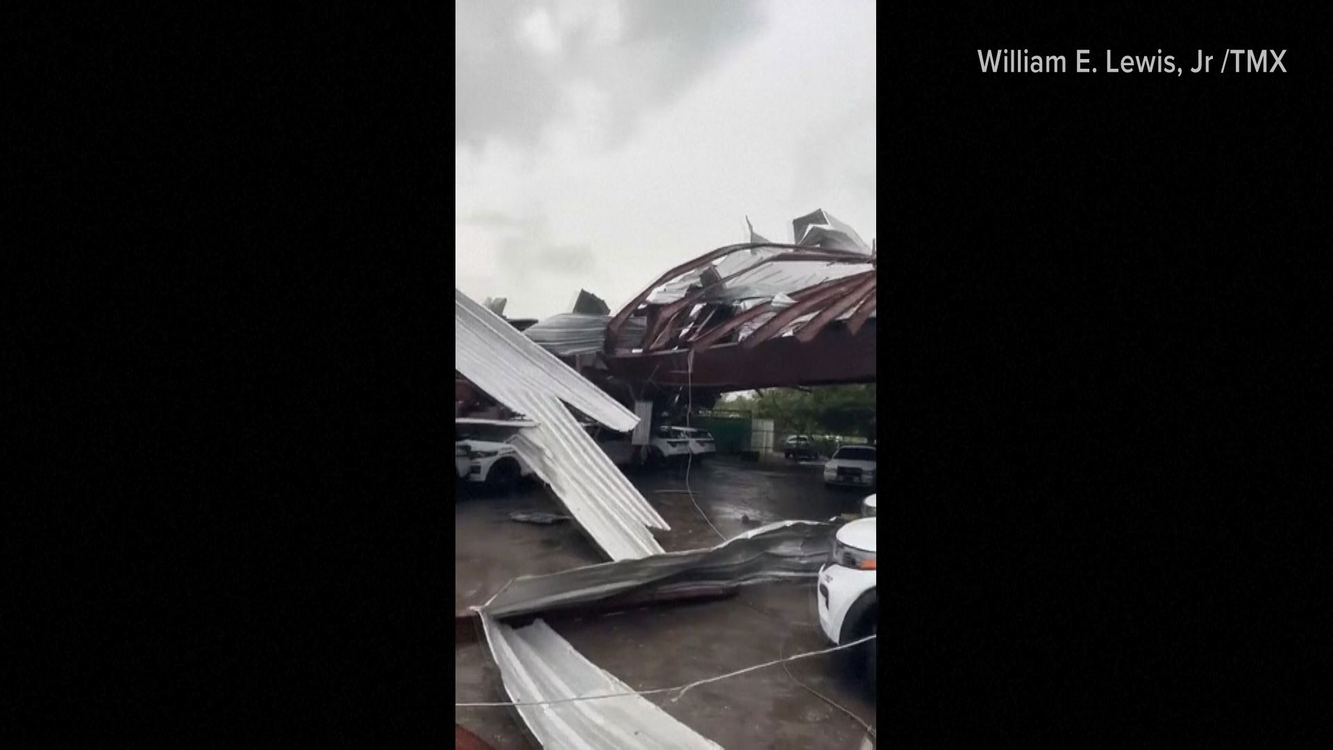 Hurricane Milton spawned powerful tornado that struck St. Lucie County, Florida (Video by William E. Lewis, Jr /TMX)