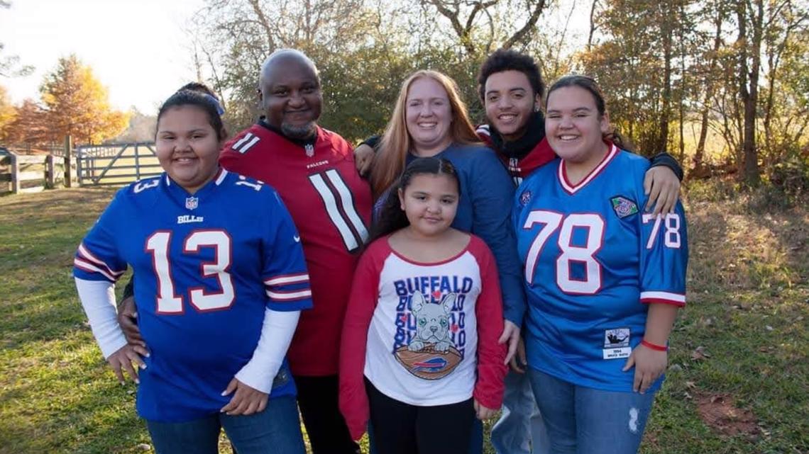 Bills Mafia Babes first in-person meet up today