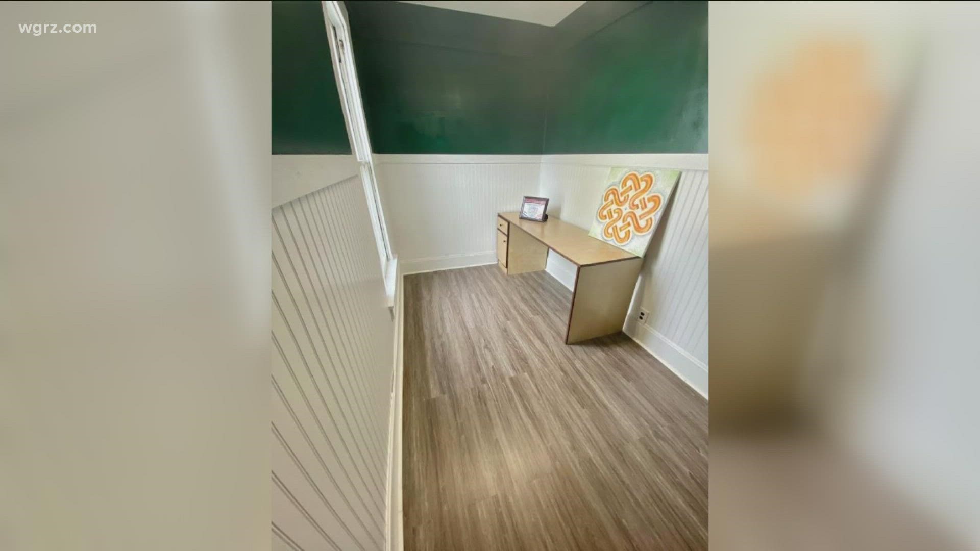 Local businesses surprised a veteran in North Tonawanda that he had won a free room makeover.