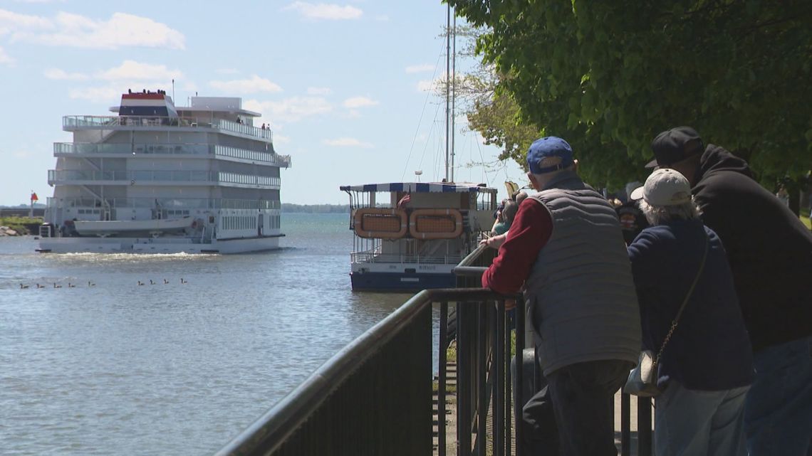 Buffalo sends off American Patriot in first cruise departure in years