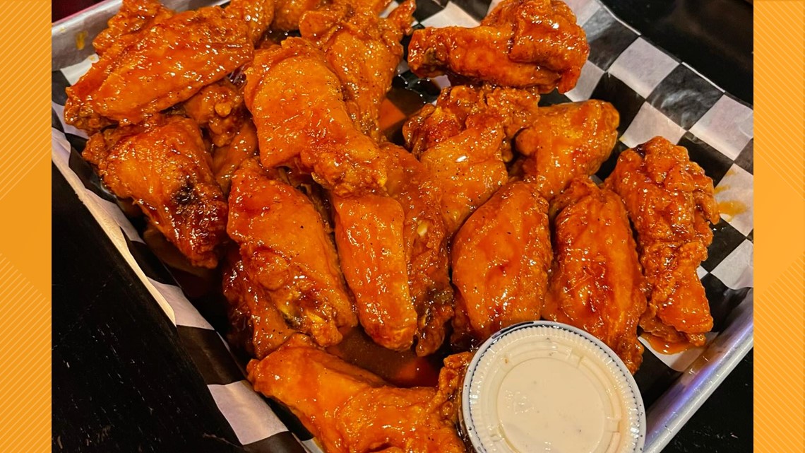 Wingnutz opens a 2nd Buffaloarea location