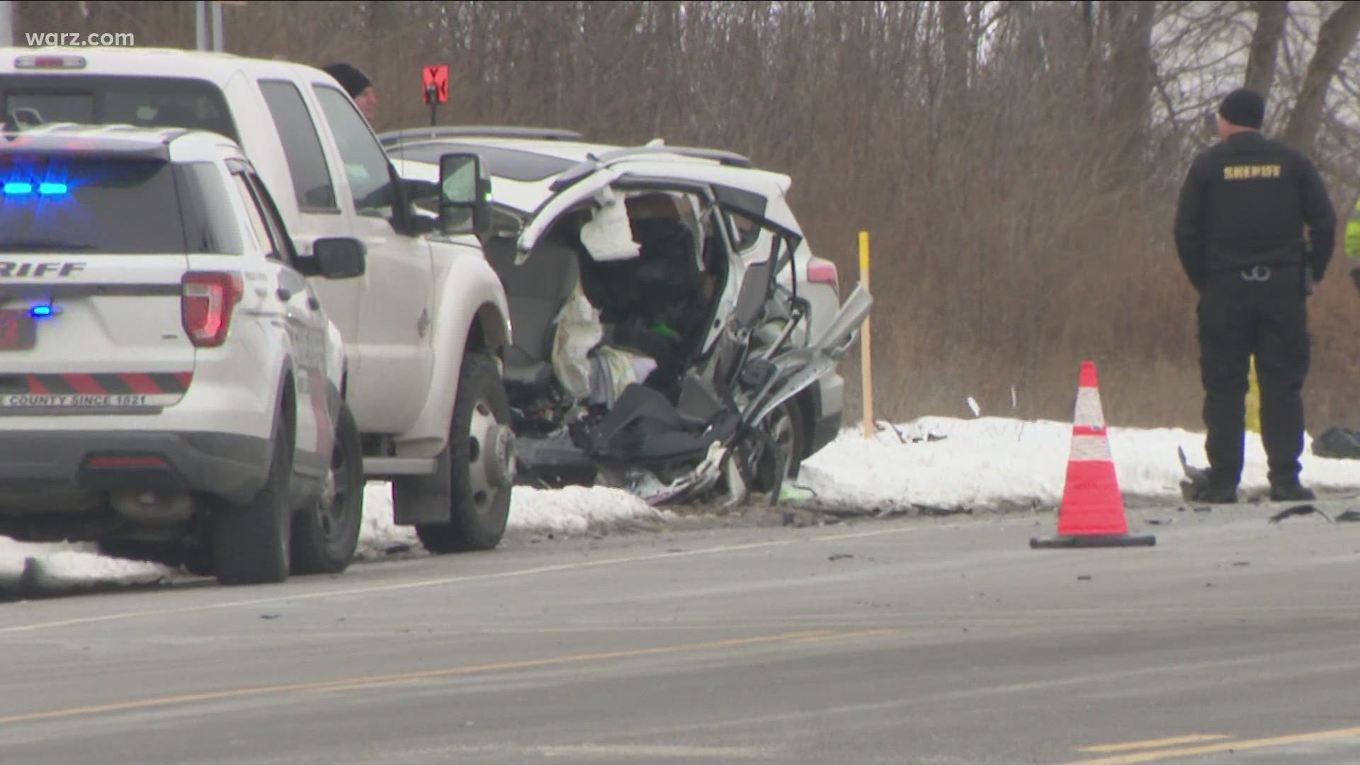 One person dead following four-car crash in Clarence | wgrz.com