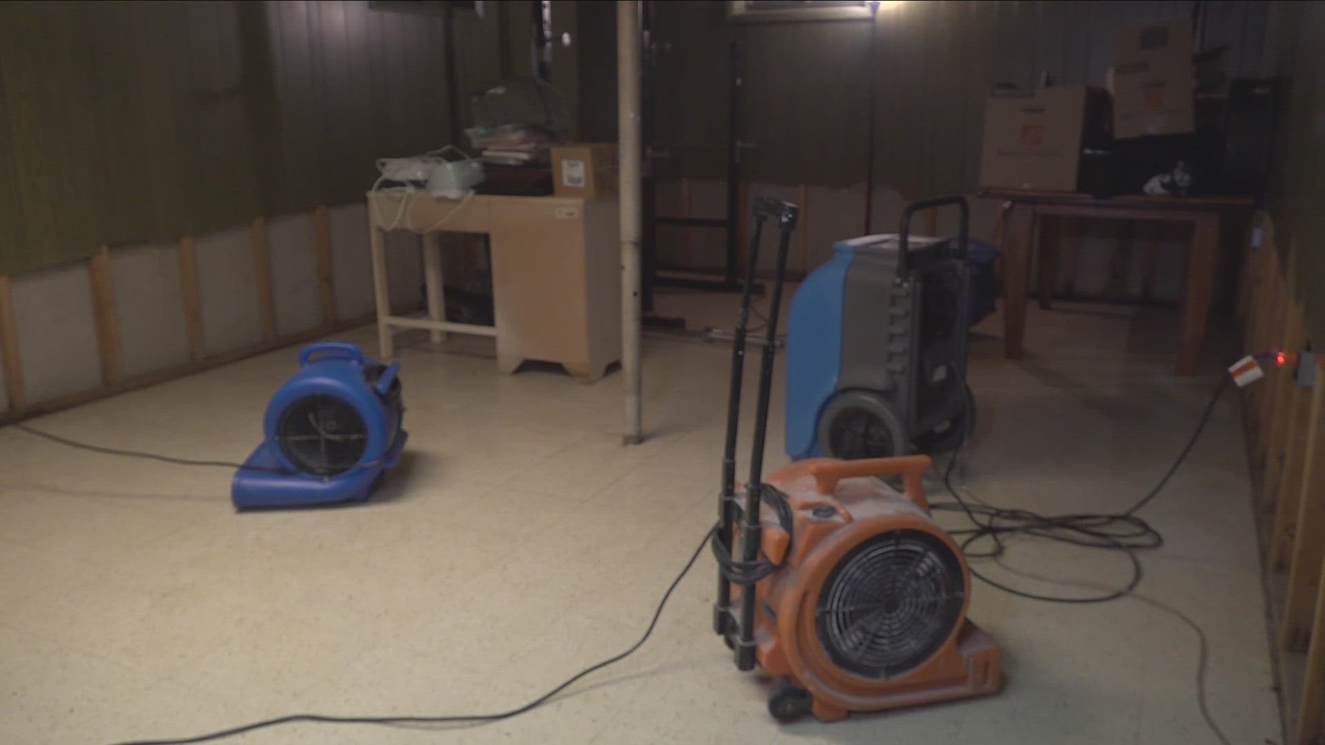 A number of Tonawanda resident's basements flooded after the weekend rain.