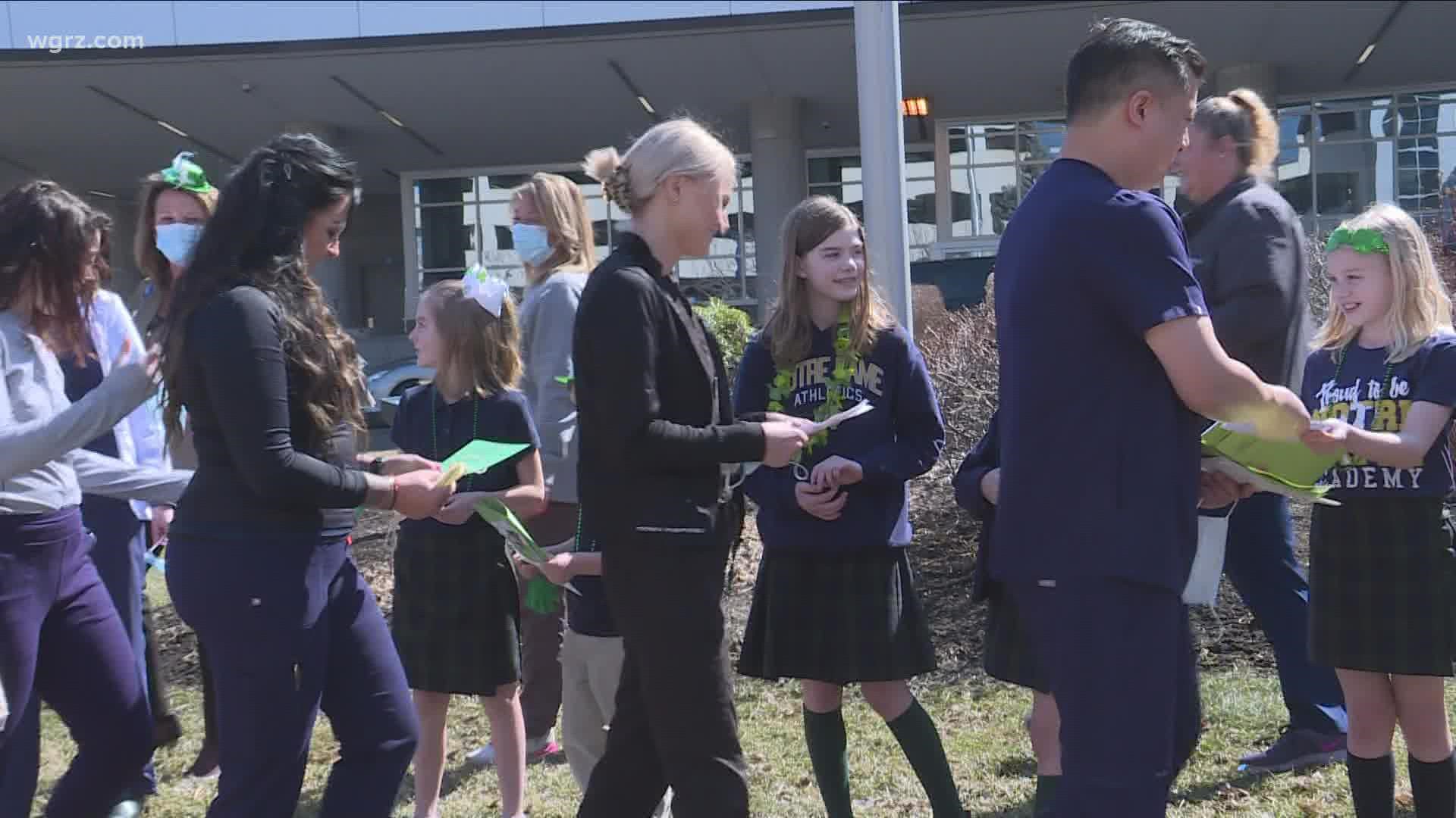 Students drop off cards to Mercy Hospital