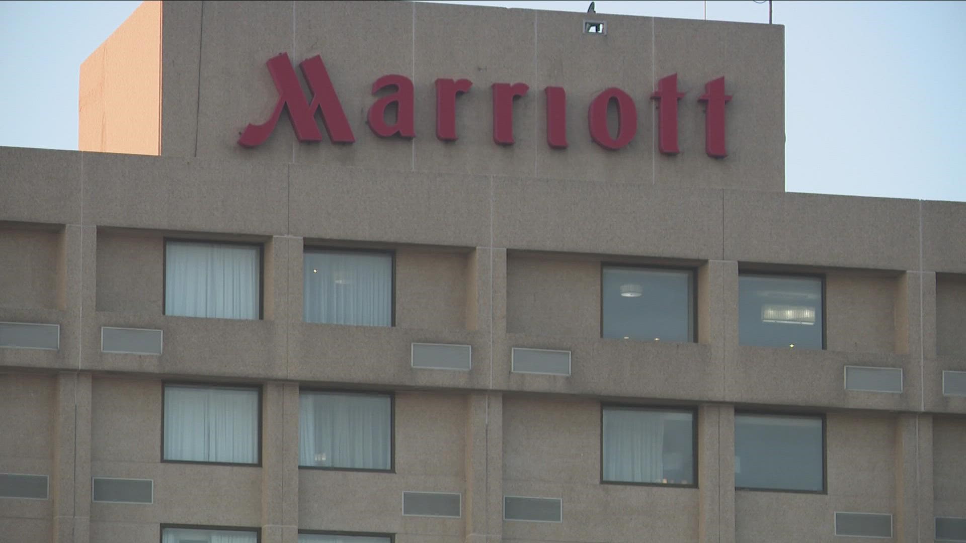 Buffalo Niagara Marriott back up for auction