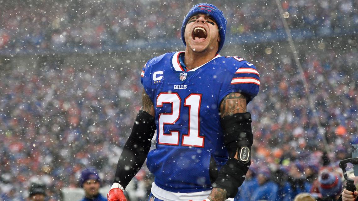 Bills QB Josh Allen, backup Barkley go deep in Toronto BP session