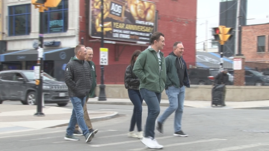 Nearly 52,000 fans attend NCAA tournament in Buffalo