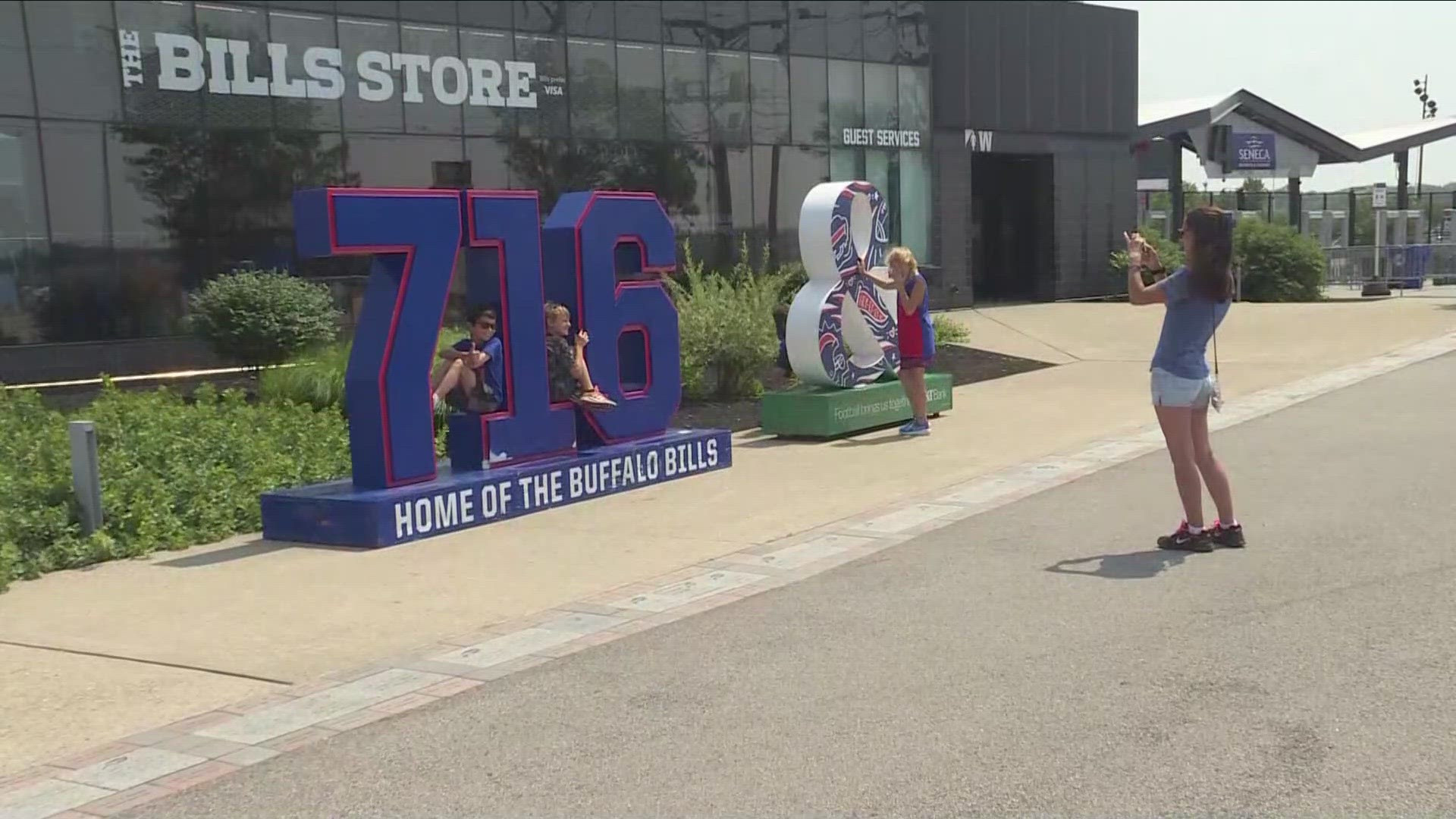 Bills Mafia tailgating ahead of Blue vs Red game at stadium