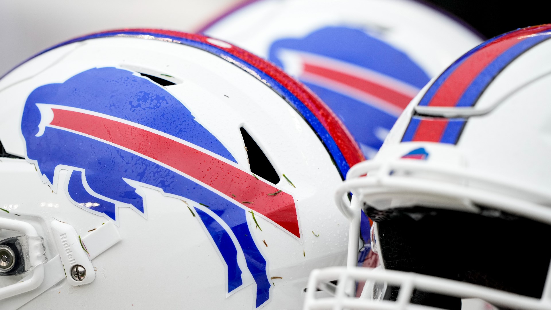 2 On Your Side's Vic Carucci, Jon Scott, and Jonathan Acosta provide their initial thoughts on the Bills' 2024 schedule, which was released Wednesday night.