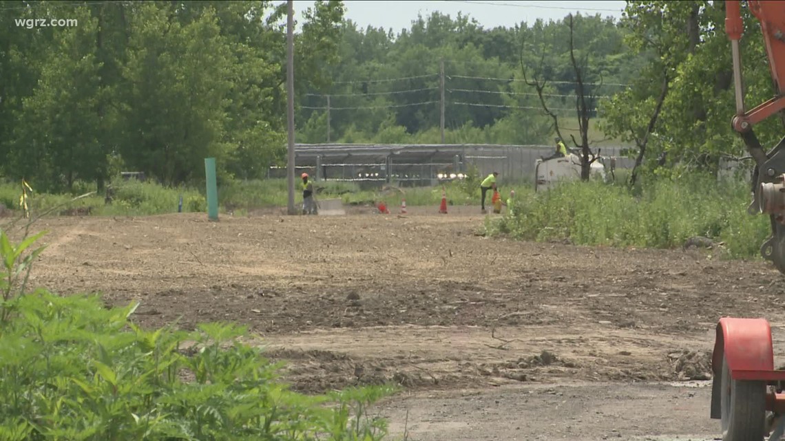 Informational meeting about future passive park overlooking Lake Erie
