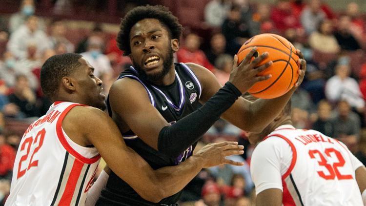 College basketball roundup: Bonnies win at home, Niagara wins in Ireland