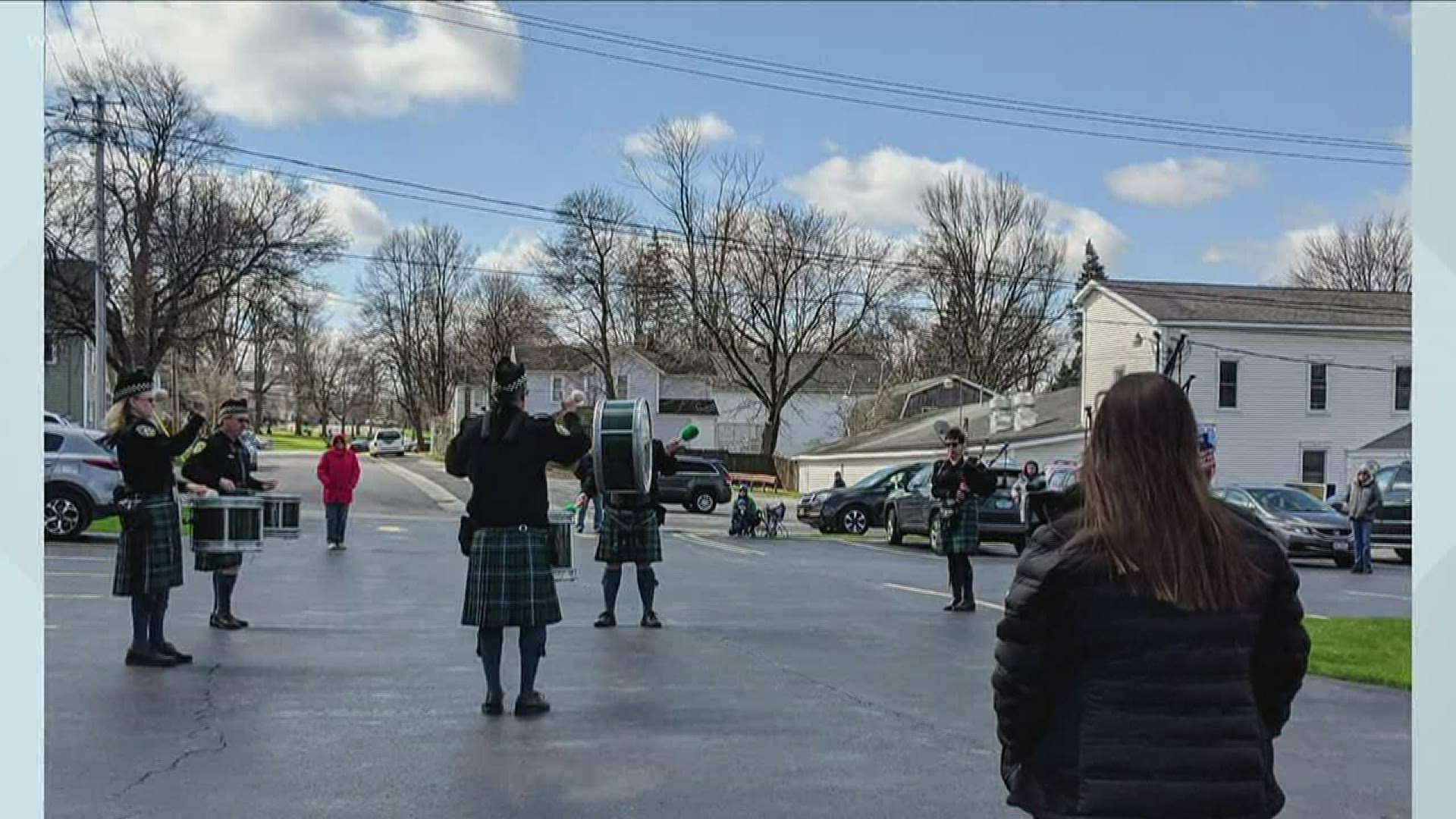 Organization surprises Maddie Ross of Akron with bagpipers outside her home.