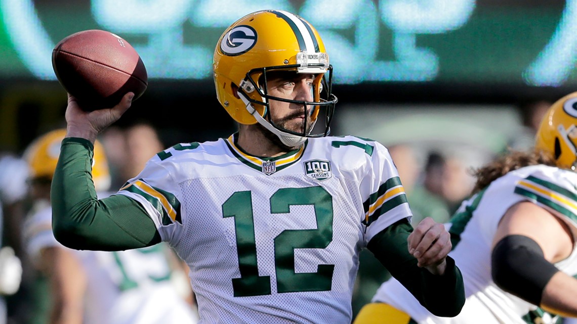 AP source: Jets agree on a deal to acquire Aaron Rodgers