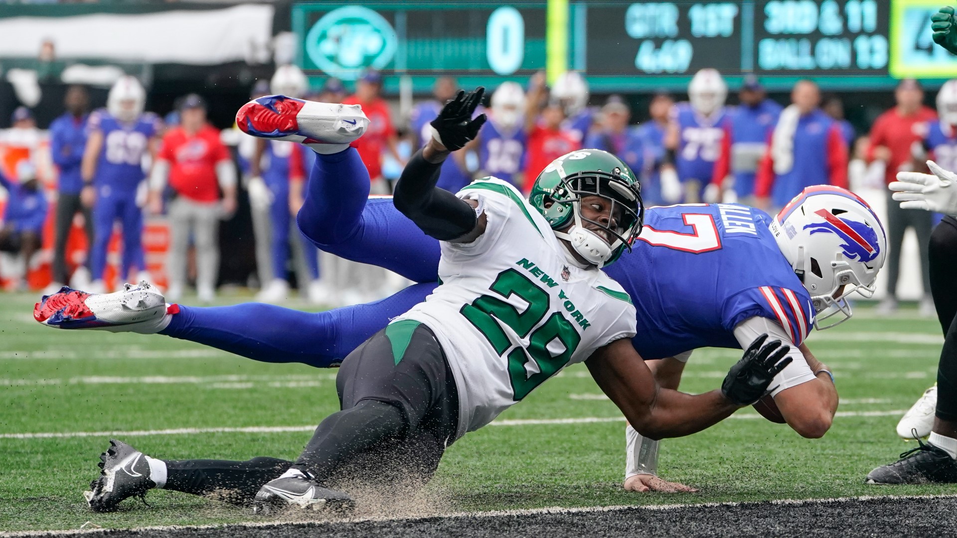 Bills-Jets game delayed briefly by a camera malfunction
