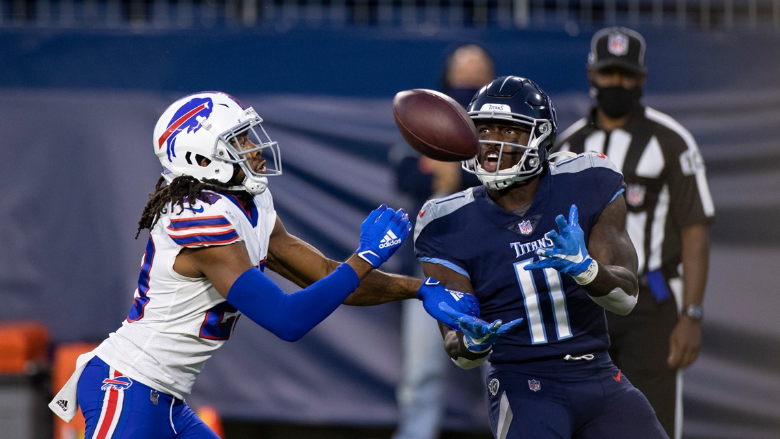 Tannehill scores 4 TDs as depleted Titans beat Bills 42-16