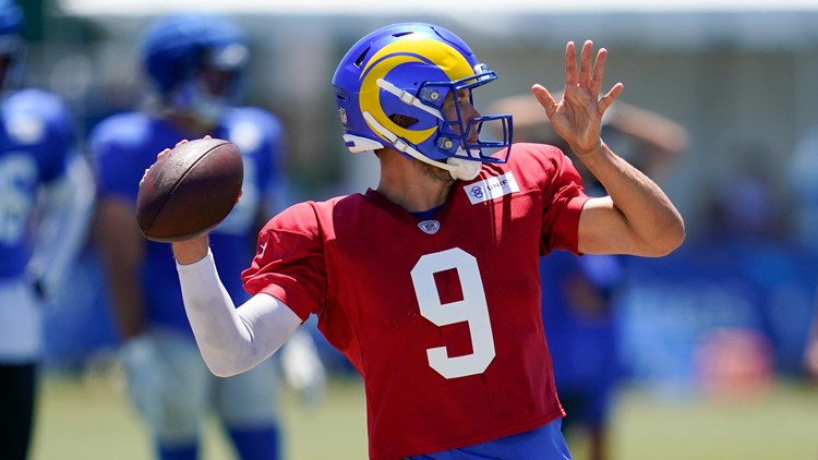 Rams QB Matthew Stafford solid in scrimmage with injured elbow