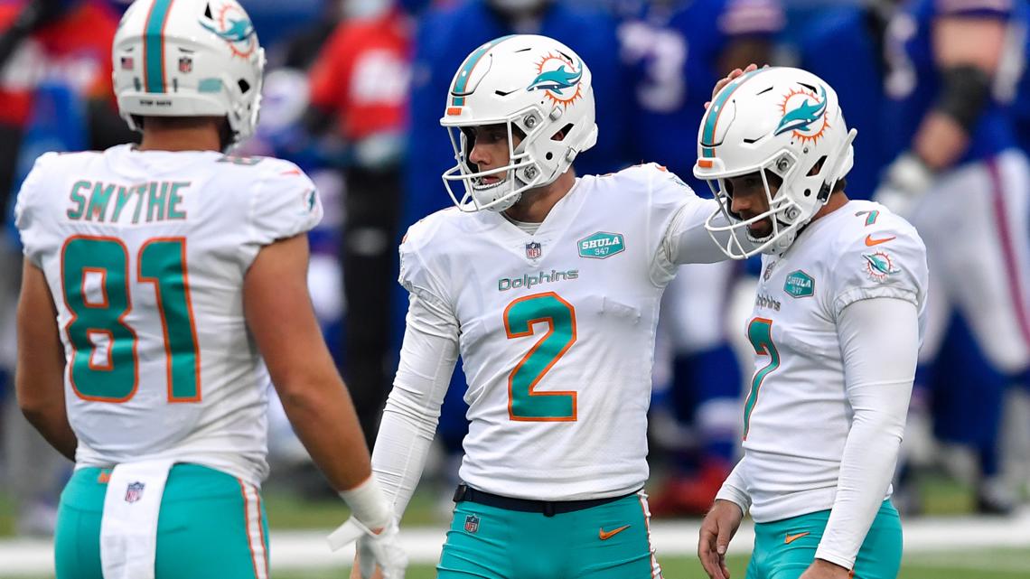 Miami Dolphins agree to three-year contract extension with