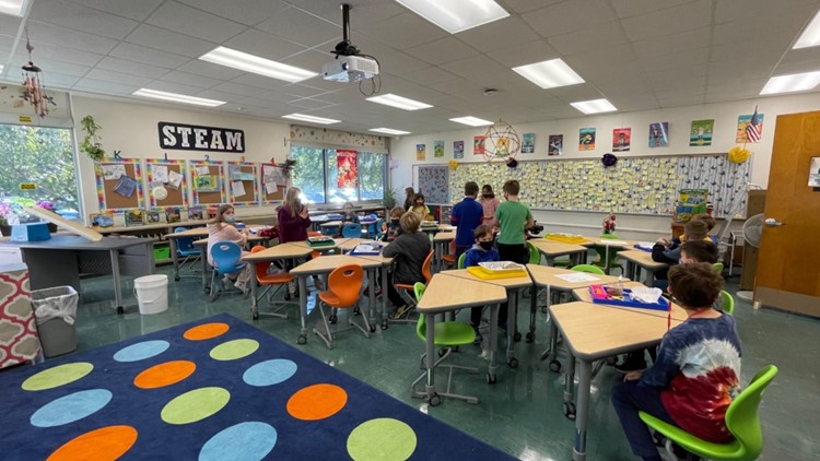 Forest Elementary showcases new STEAM lab