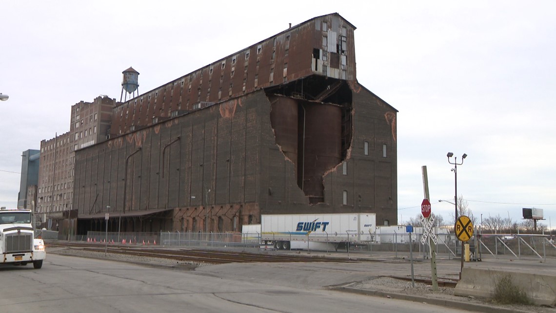 Debate rages over the Great Northern Grain Elevator's future