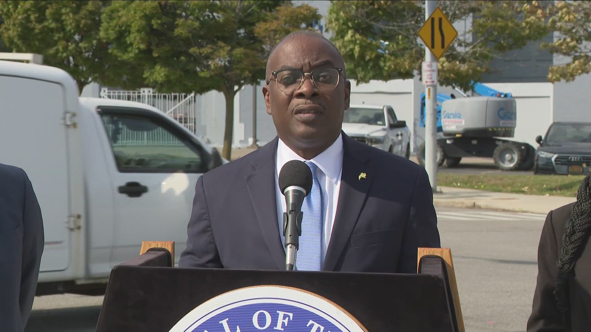 Mayor Brown farewell tour: Jefferson Avenue