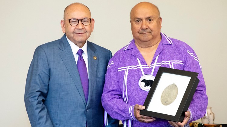 Unknown Stories of WNY: Peace medal finds way home to the Tuscarora Nation