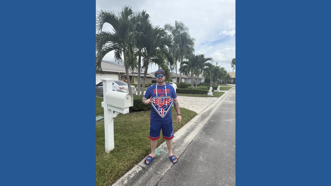 Florida fan’s Buffalo Bills home is a tailgating paradise