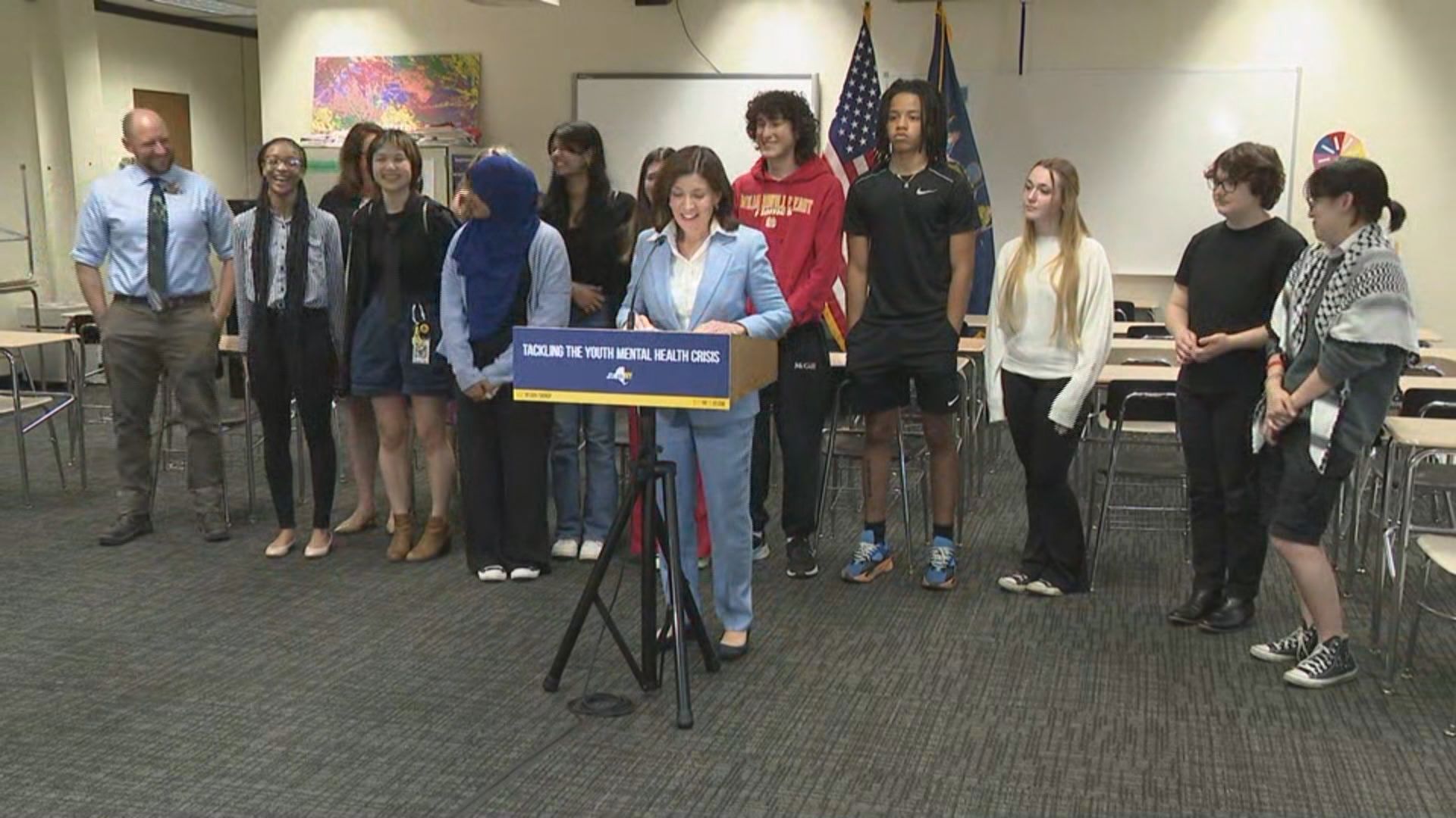 Gov. Hochul hosts youth mental health roundtable with students at Williamsville East