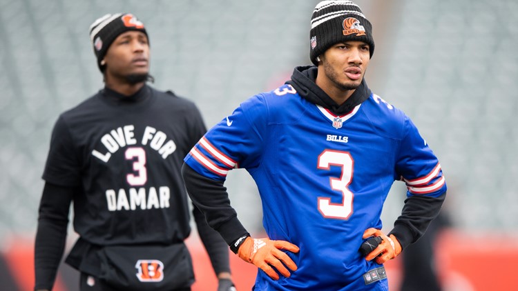 Minnesota Vikings wide receiver Justin Jefferson wears a shirt honoring  injured Buffalo Bills player Damar Hamlin before an NFL football game  against the Chicago Bears, Sunday, Jan. 8, 2023, in Chicago. (AP