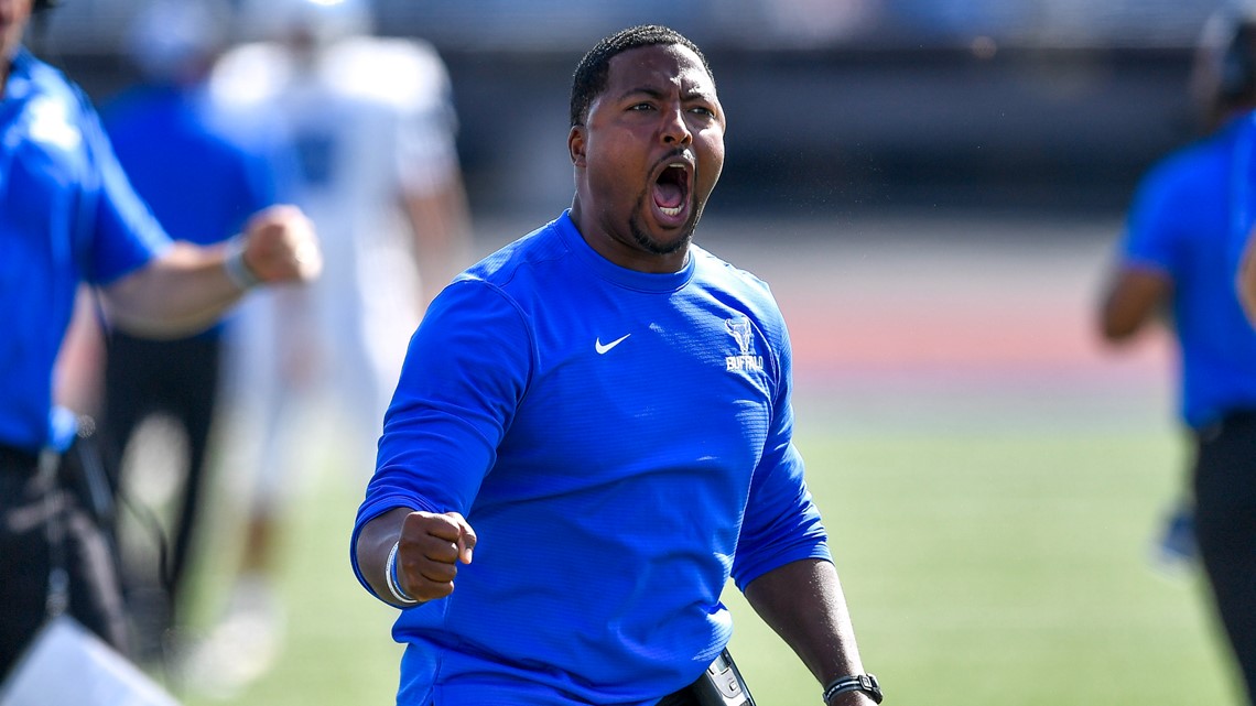 UB football coach Maurice Linguist signs contract extension | wgrz.com