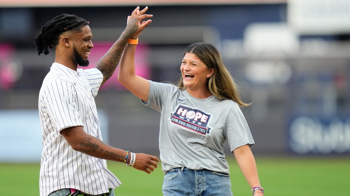 Buffalo Bills Safety Damar Hamlin Throws Out First Pitch at Pittsburgh  Pirates Game - Fastball