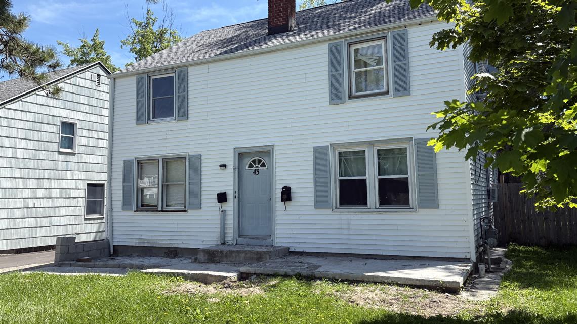 'I thought I heard a nail gun... then all hell broke loose.' Neighbor describes homicide scene in Cheektowaga
