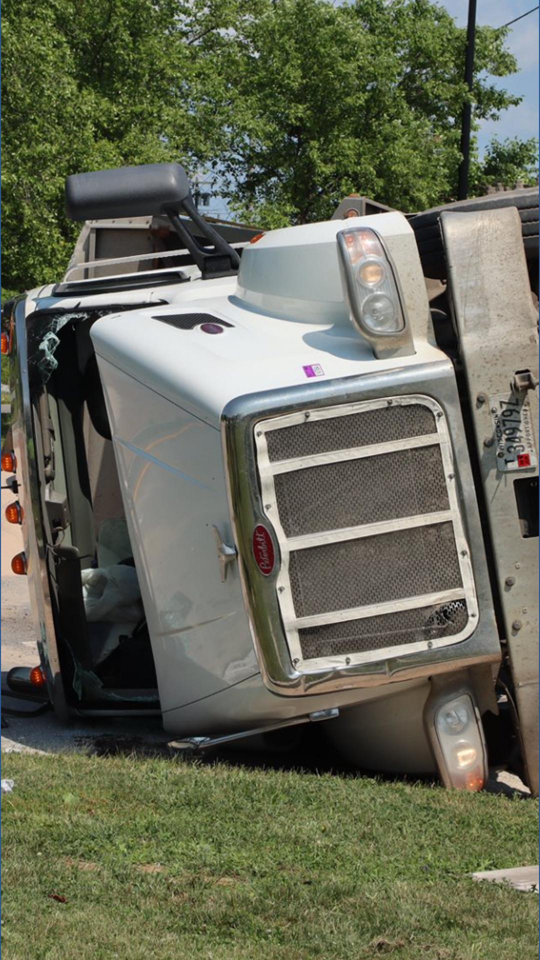 Tractor trailer rollover injures one in Buffalo | wgrz.com