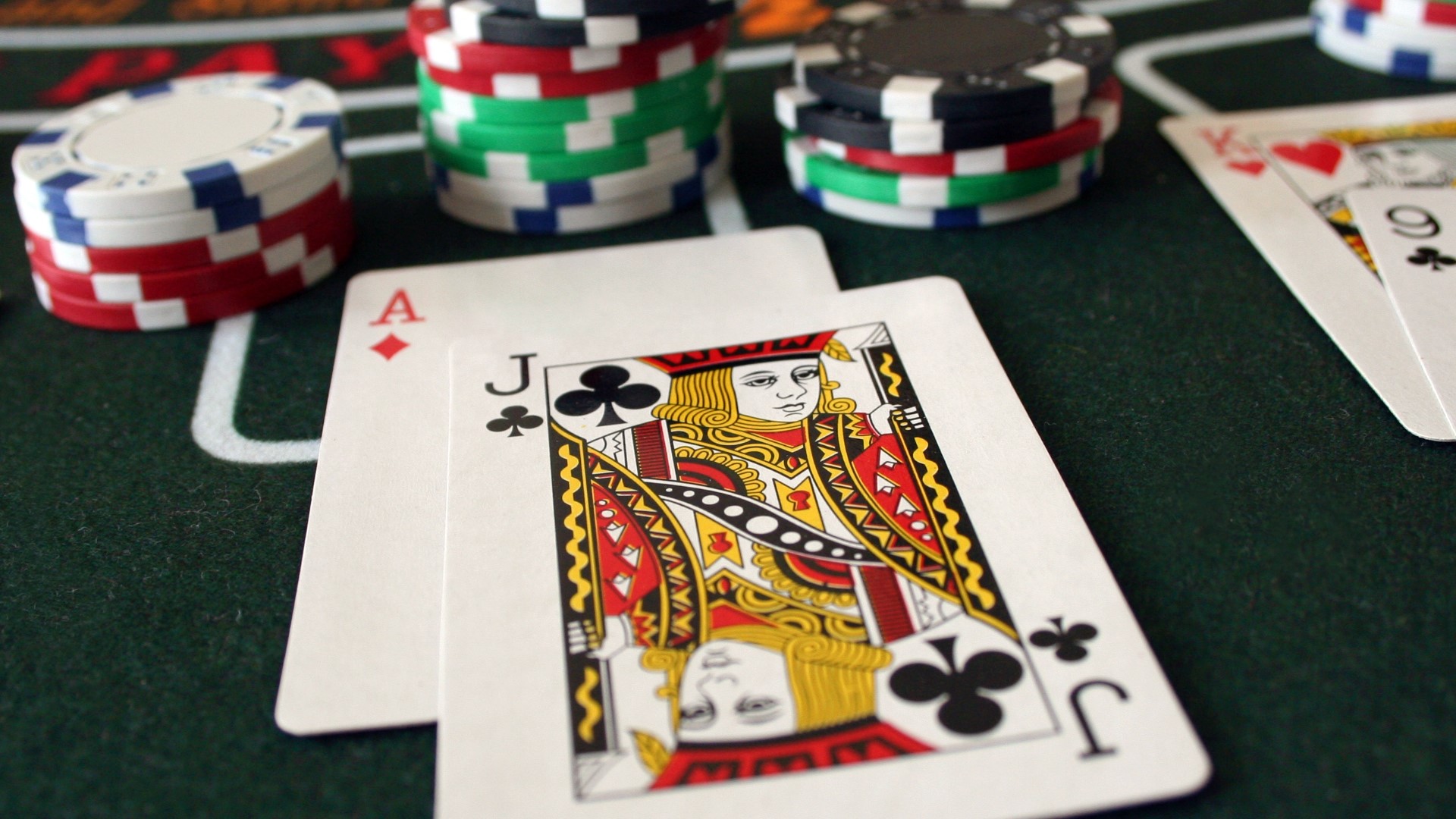 Blackjack dealer, 2 players arraigned for gaming fraud at Buffalo