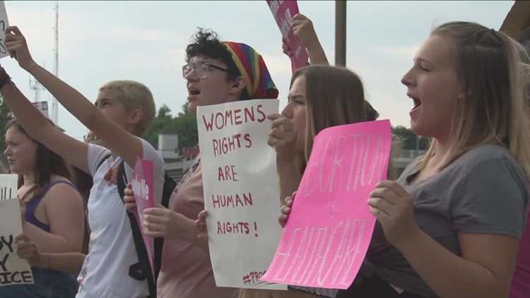 Batavia abortion rights rally