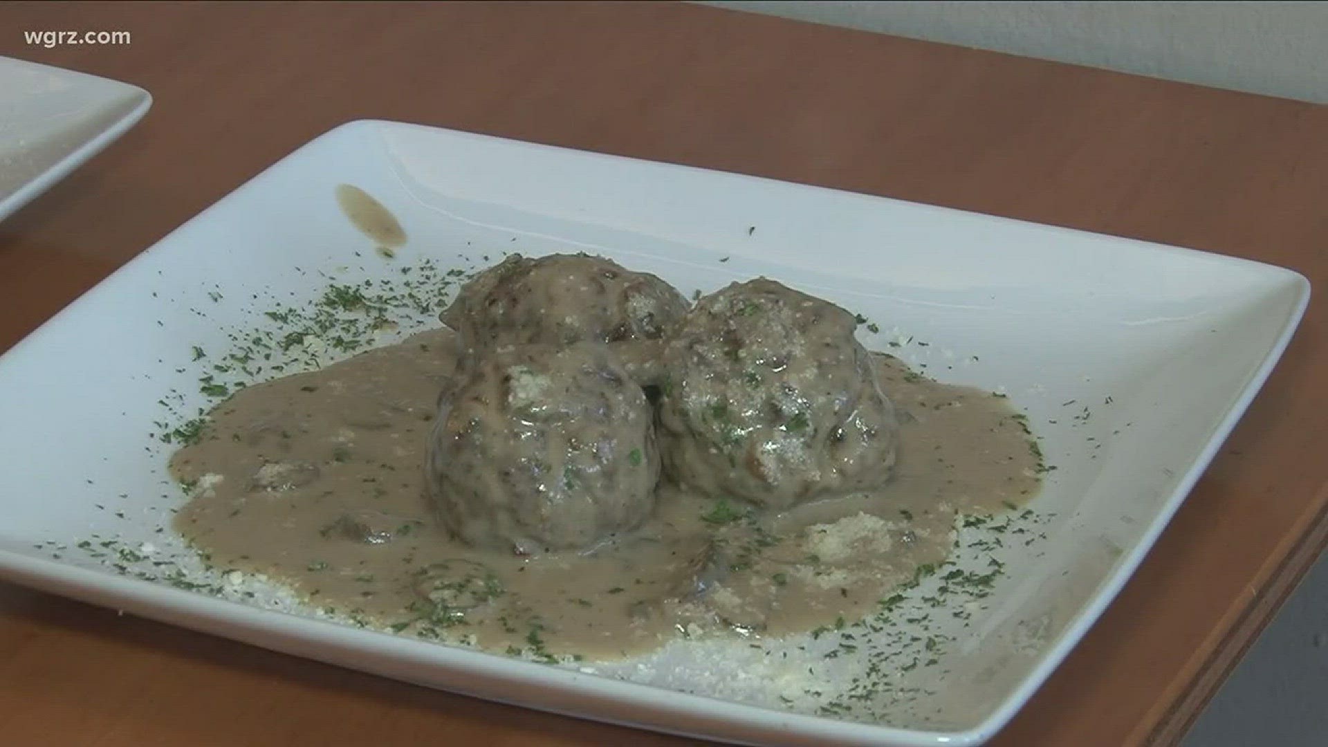 Daybreak's Stephanie Barnes shows us a market in Allentown that's all about the meatballs.