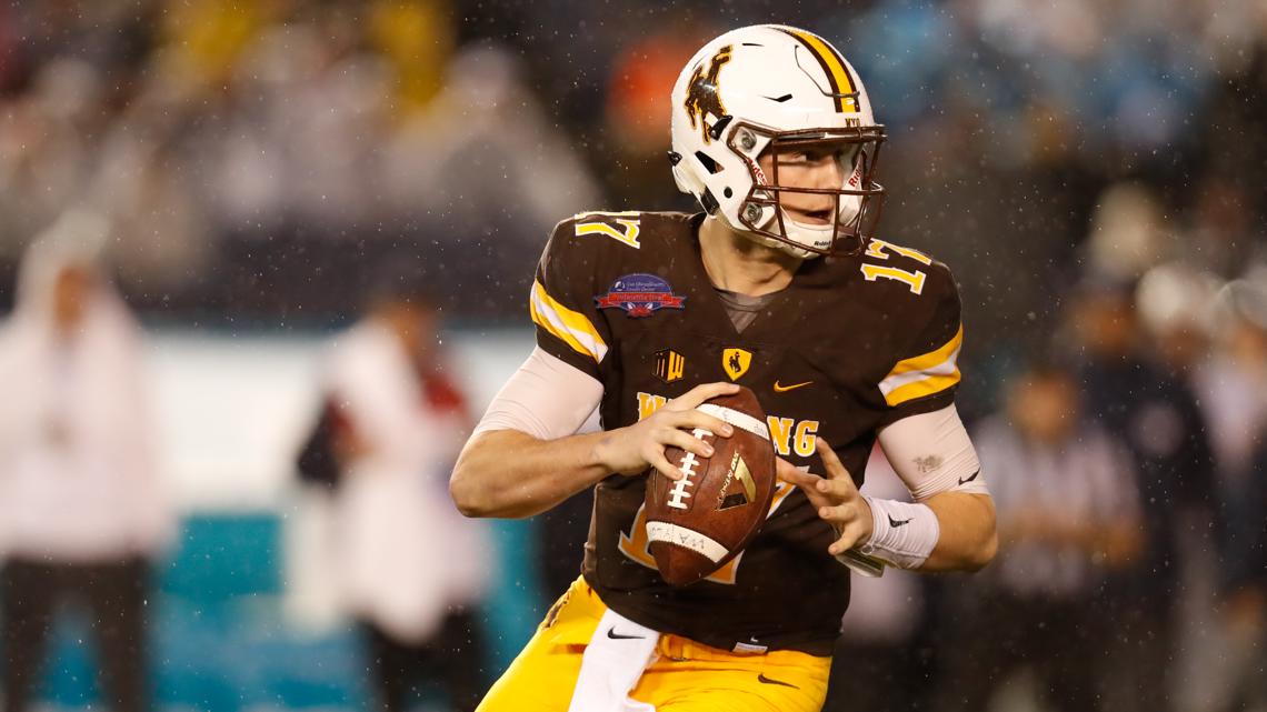 Josh Allen will attend his number retirement ceremony at Wyoming
