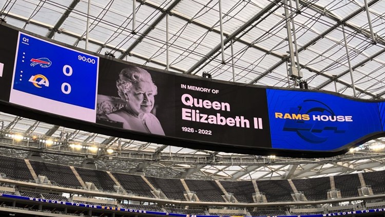 A moment of silence for Queen Elizabeth II will be held before Bills-Rams  game