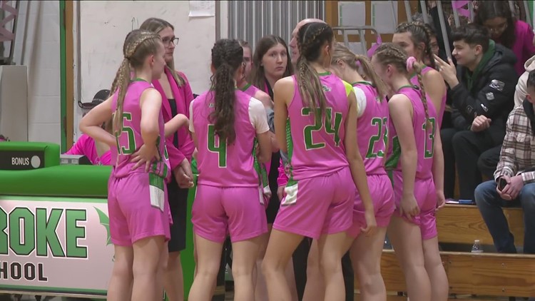 Pembroke girls basketball team raises money for Roswell