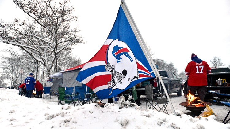 Fans tailgate outside Highmark Stadium before an NFL football game between  the Buffalo Bills and the Carolina Panthers, Sunday, Dec. 19, 2021, in  Orchard Park, N.Y. (AP Photo/Joshua Bessex Stock Photo - Alamy